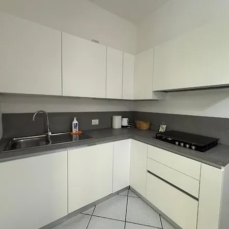 公寓 E Spazioso Con 3 Camere, 3 Bagni E Terrazzo