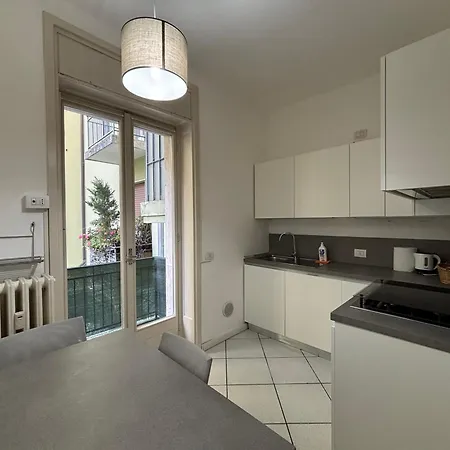公寓 E Spazioso Con 3 Camere, 3 Bagni E Terrazzo